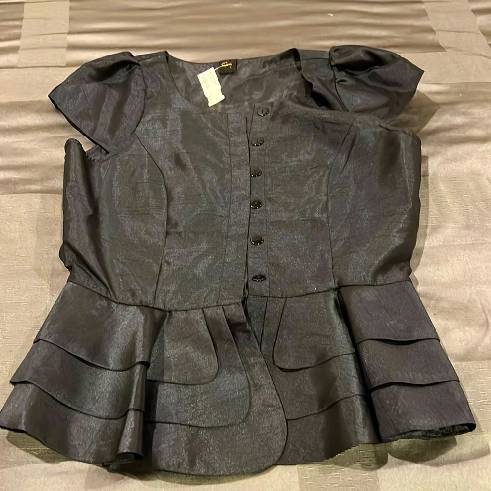 Nwt peplum top